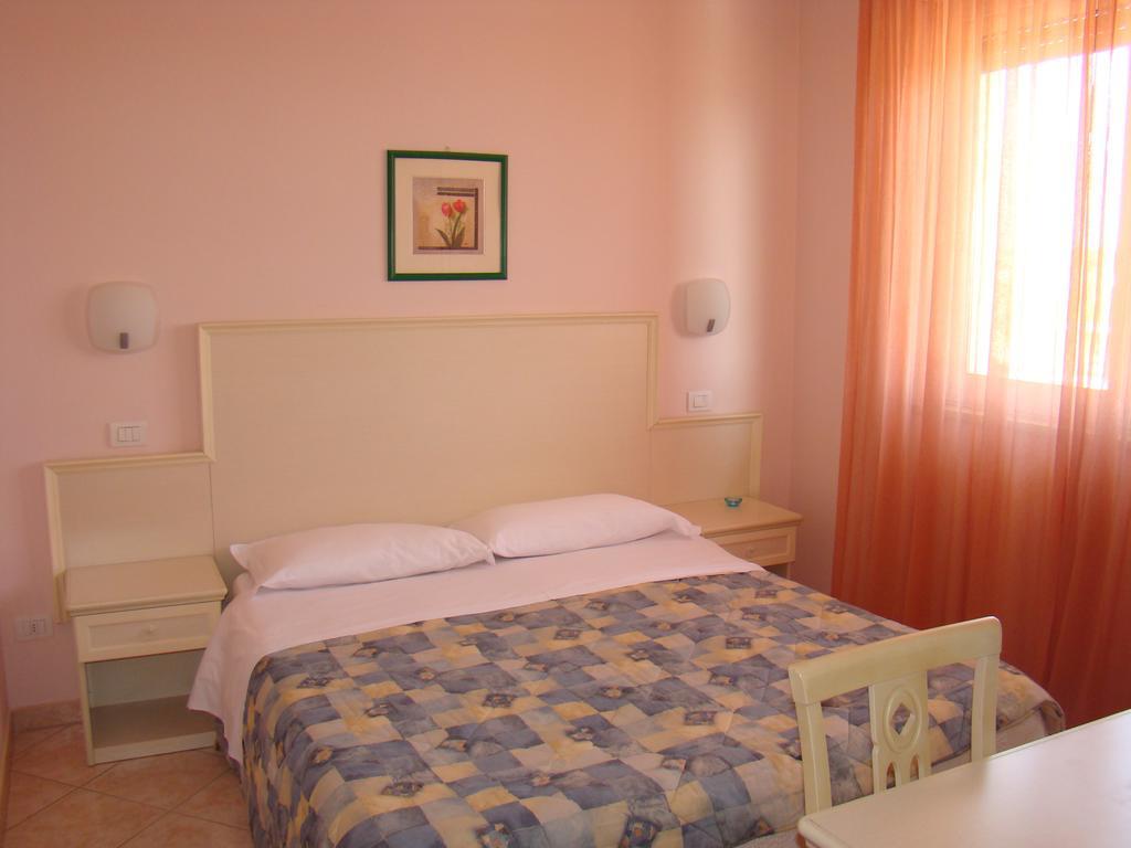 Il Casale Aparthotel Martinsicuro Buitenkant foto